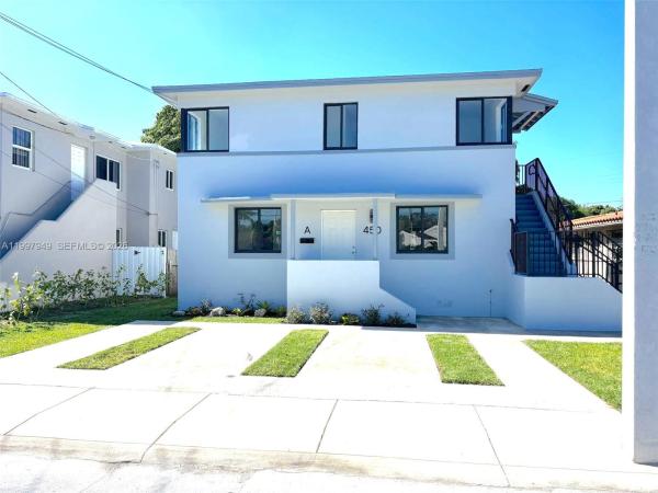 Beacom Manor, 450 Beacom Blvd, Miami, Florida 33135, image 1