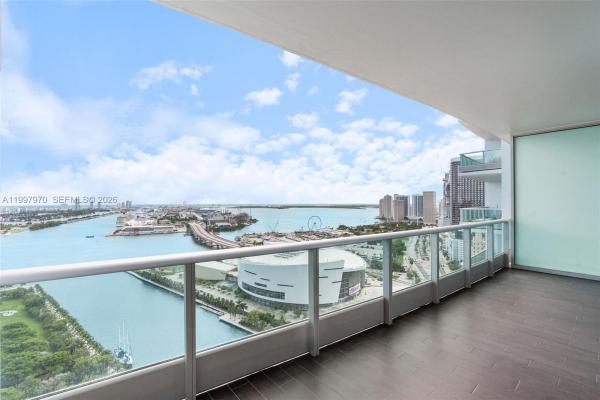 900 Biscayne Bay, 900 Biscayne Blvd #3502, Miami, Florida 33132, image 1