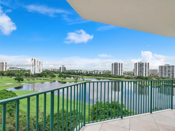 Turnberry Village North Tower, 20000 E Country Club Dr #1102, Aventura, Florida 33180, image 2