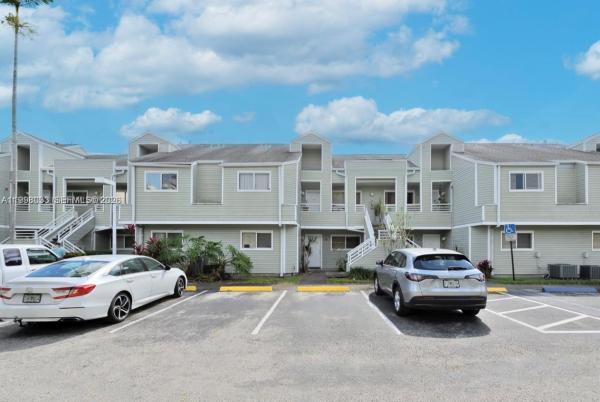 Summer Lake, 3453 NW 44th St #104, Oakland Park, Florida 33309, image 1