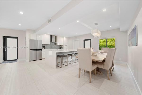 Sunset Lake, 3141 N Bay Rd, Miami Beach, Florida 33140, image 3