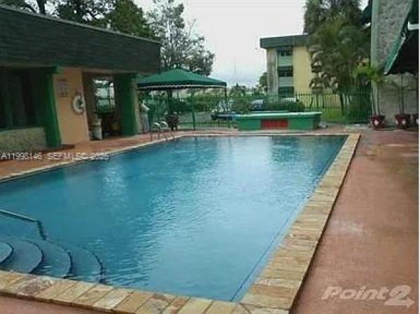 Las Estrellas, 666 W 81st St #124, Hialeah, Florida 33014, image 2