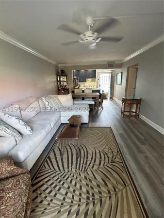 Lori Lynn, 725 Hummingbird Way #212, North Palm Beach, Florida 33408, image 1