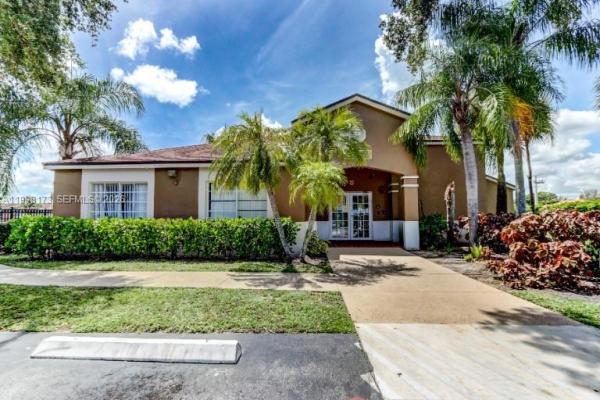 1129 Lake Victoria Dr #F, West Palm Beach, Florida 33411, image 1