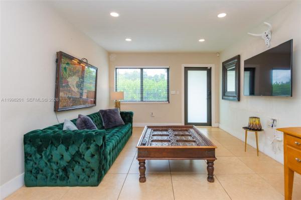 Santa Clara, 2925 NW 11th Ave #FRONT, Miami, Florida 33127, image 2
