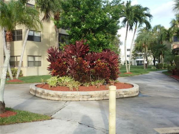 Racquet Club At Bonaventure, 220 Lakeview Dr #301, Weston, Florida 33326, image 2