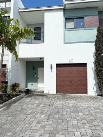 Strata At Plantation, 4393 NW 9th St, Plantation, Florida 33317, image 1