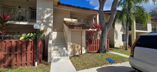 Royale Gardens, 8011 Southgate Blvd #8L, Coral Springs, Florida 33068, image 1