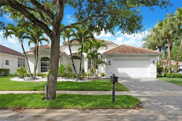 3085 Lakewood Cir, Weston, Florida 33332, image 1