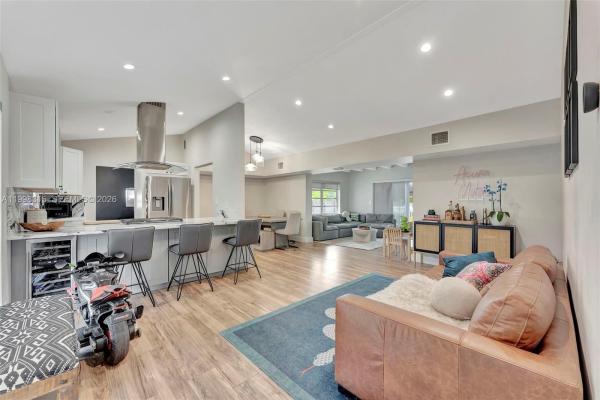 Lakeview Heights, 3043 Hayes St, Hollywood, Florida 33021, image 2