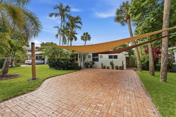 Croissant Park, 704 SW 14th St, Fort Lauderdale, Florida 33315, image 1