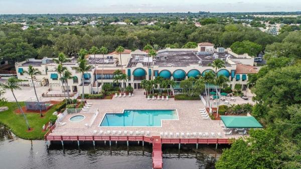 Tangerine Of Pine Island Ridge, 9460 Tangerine Pl #404, Davie, Florida 33324, image 1