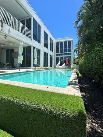 Hollywood Lakes, 949 Tyler St, Hollywood, Florida 33019, image 1