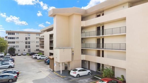 840 NW 87th Ave #405, Unincorporated Dade County, Florida 33172, image 2