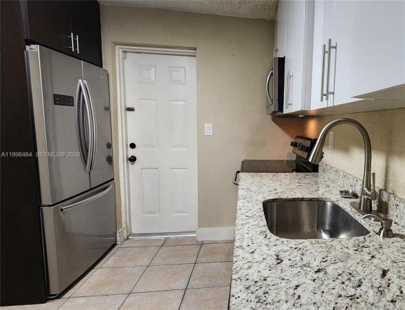 Hialeah Residential, 880 E 26th St, Hialeah, Florida 33013, image 2