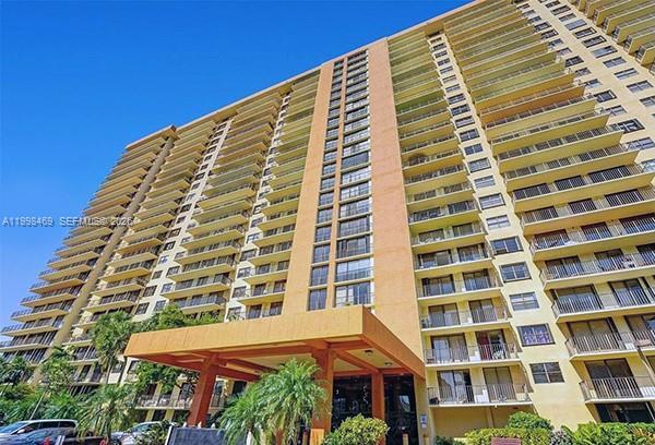 Winston Towers 700, 290 174th St #414, Sunny Isles Beach, Florida 33160, image 1