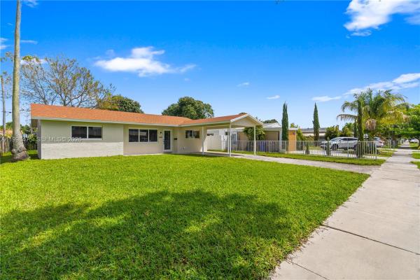 Driftwood Acres, 6881 Harding St, Hollywood, Florida 33024, image 3
