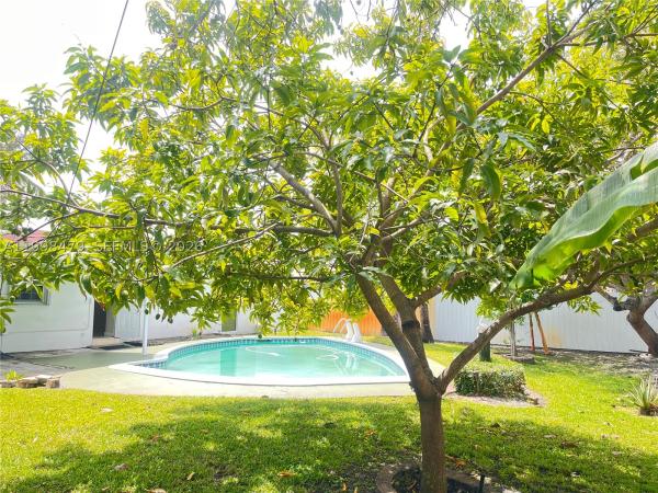 Lakeway, 807 SW 26th Ct, Fort Lauderdale, Florida 33315, image 1