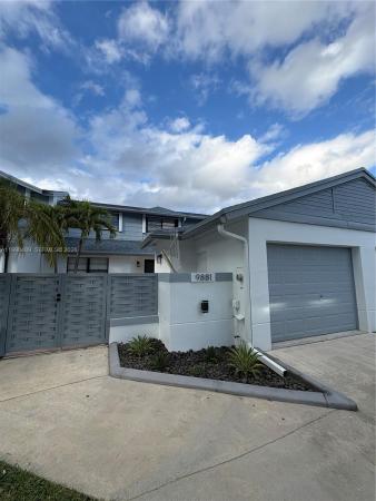 The Townhomes Of Doral Oaks, 9881 NW 52nd Ter, Doral, Florida 33178, image 1