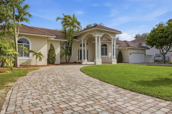 9717 SW 94th Ter, Unincorporated Dade County, Florida 33176, image 1