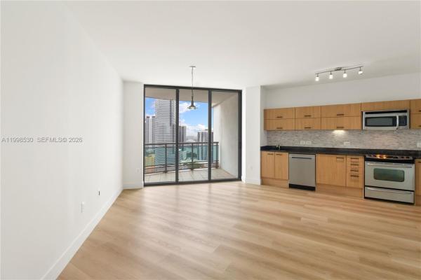 Wind, 350 S Miami Ave #3413, Miami, Florida 33130, image 2