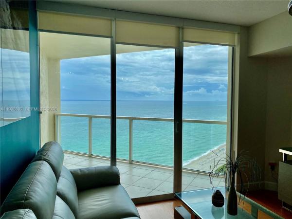 La Perla, 16699 Collins Ave #2510, Sunny Isles Beach, Florida 33160, image 1