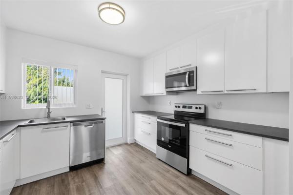 Pasadena Garden, 600 Layne Blvd #126, Hallandale Beach, Florida 33009, image 1