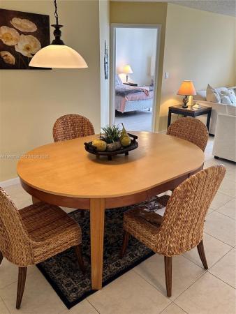 Mystic Pointe Tower 500, 3530 Mystic Pointe Dr #2607, Aventura, Florida 33180, image 3