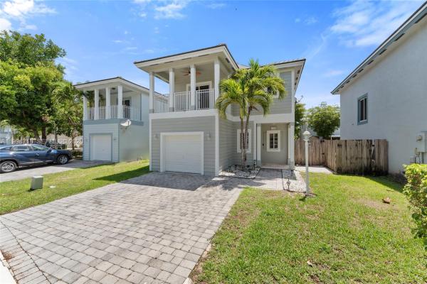 Bimini At The Oasis, 379 NE 31st Ave, Homestead, Florida 33033, image 2