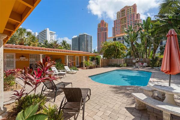 Dolphin Isles, 2033 NE 33rd Ave #1-3, Fort Lauderdale, Florida 33305, image 1