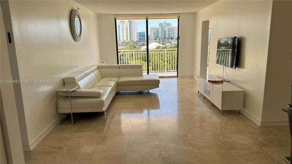 Winston Towers 600, 210 174th St #608, Sunny Isles Beach, Florida 33160, image 1