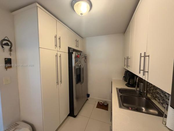 468 NE 206th Ln #102, Unincorporated Dade County, Florida 33179, image 3
