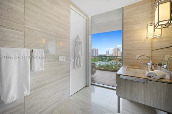 Residences By Armani Casa, 18975 Collins Ave #605, Sunny Isles Beach, Florida 33160, image 3