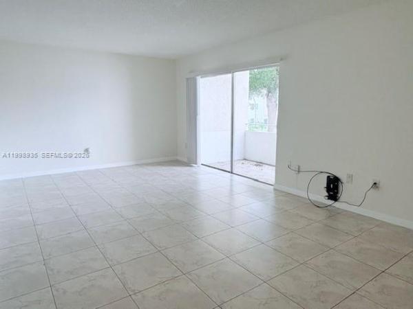 Kings Creek South, 7785 SW 86th St #E-219, Kendall, Florida 33143, image 2