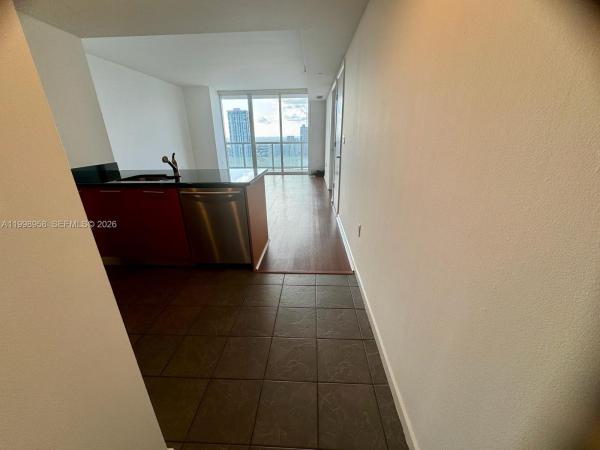 50 Biscayne, 50 Biscayne Blvd #3807, Miami, Florida 33132, image 2