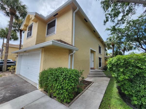 200 SW 95th Ter, Pembroke Pines, Florida 33025, image 1