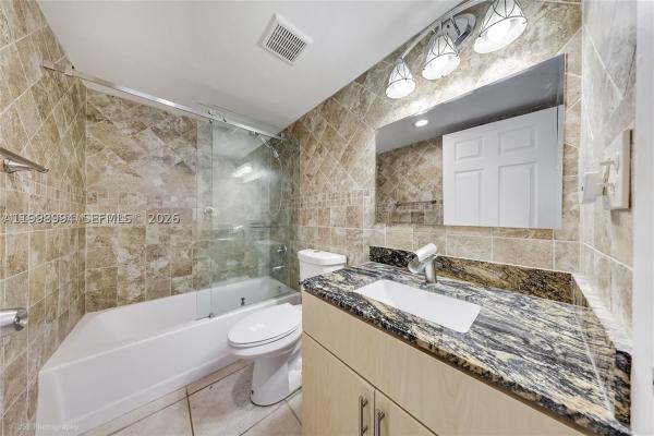 Vendome Place, 4301 Collins Ave #803, Miami Beach, Florida 33140, image 1