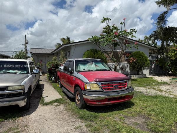 9283 SW 39th St, Unincorporated Dade County, Florida 33165, image 2