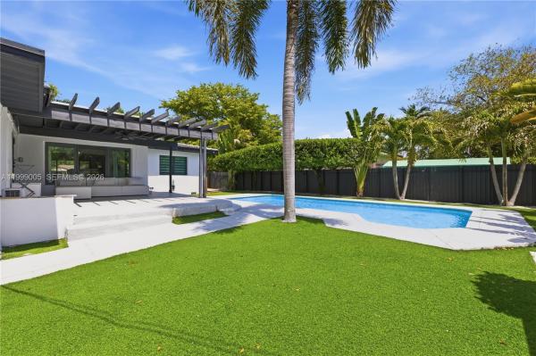 College Heights, 86 NE 110th St, Miami Shores, Florida 33161, image 1