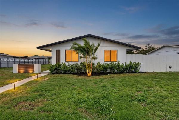 Carol City Gardens, 19730 NW 44th Ct, Miami Gardens, Florida 33055, image 1