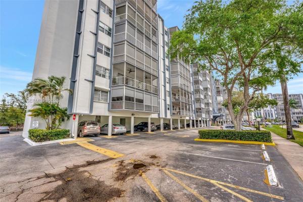 Fairways Riviera, 300 Diplomat Pkwy #606, Hallandale Beach, Florida 33009, image 1