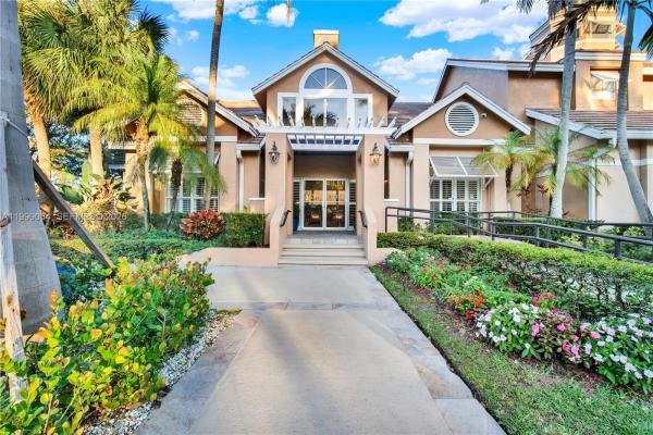 Vista Lago At The Hammocks, 15570 SW 105th Ln #1717, The Hammocks, Florida 33196, image 1