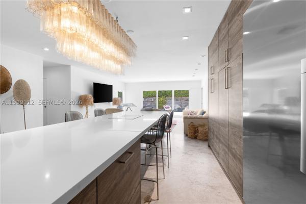 Tropical Isle Homes, 524 Warren Ln, Key Biscayne, Florida 33149, image 3