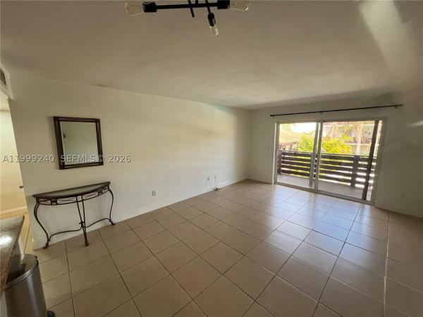 7473 SW 82nd St #A209, Unincorporated Dade County, Florida 33143, image 1