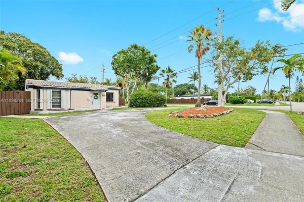 Fulford By The Sea, 1395 NE 177th St, North Miami Beach, Florida 33162, image 1