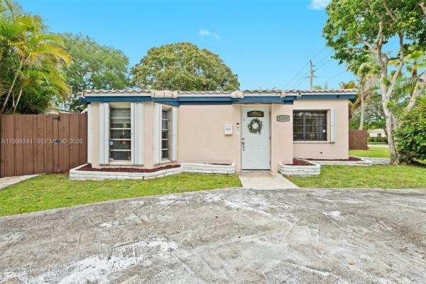 Fulford By The Sea, 1395 NE 177th St, North Miami Beach, Florida 33162, image 3