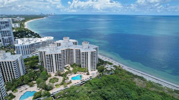 Towers Of Key Biscayne, 1111 Crandon Blvd #A404, Key Biscayne, Florida 33149, image 1