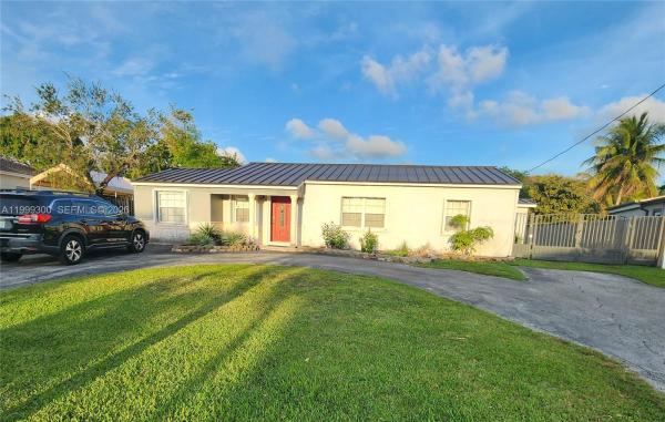 3325 S Lake Dr, Unincorporated Dade County, Florida 33155, image 1