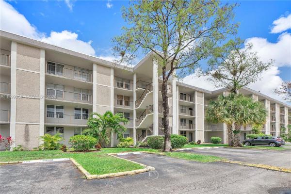 Cypress Chase, 4851 NW 26th Ct #144, Lauderdale Lakes, Florida 33313, image 2