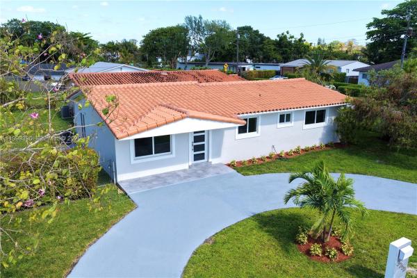 3250 SW 72nd Ct, Unincorporated Dade County, Florida 33155, image 1